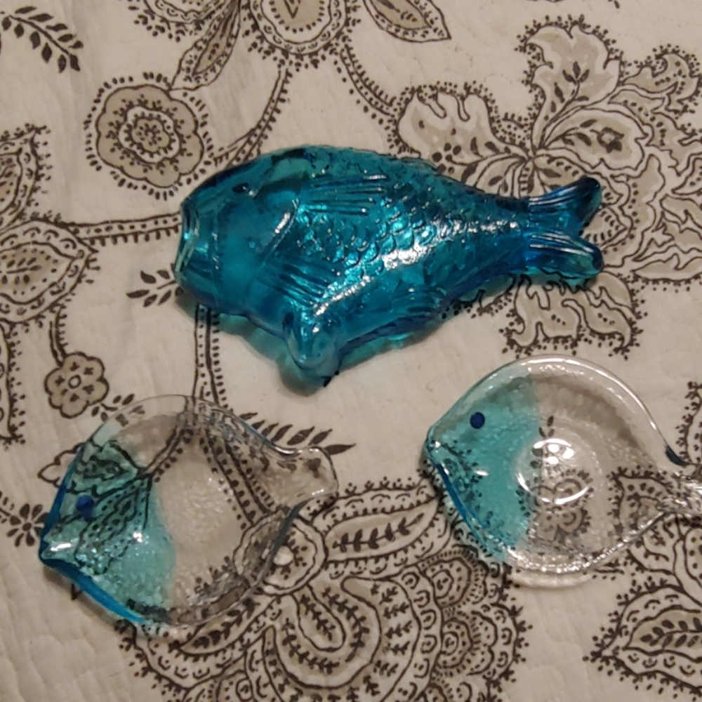 Blue Glass Fish bottle and little fishy dishes